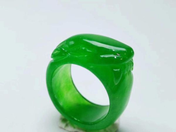 Bagues en grappe Bague en jade vert véritable Hommes et femmes Sculpté à la main Troupes courageuses Exquis Jadite Bijoux Cadeau