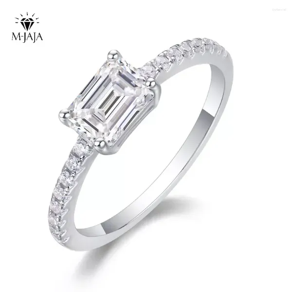 Anillos de racimo Anillo de compromiso de moissanite real para mujeres 925 STERLING SILVER 1CT CUTO EMERDARIO D COLOR VVS1 LAB DIAMOND BANDED BANDS FINAL