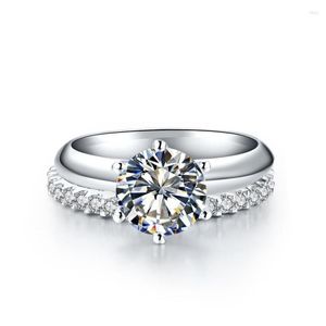 Conjunto de anillos de racimo Romance autorizado 2Ct 8 mm D Color Moissanite Diamond Platinum 950 para mujeres