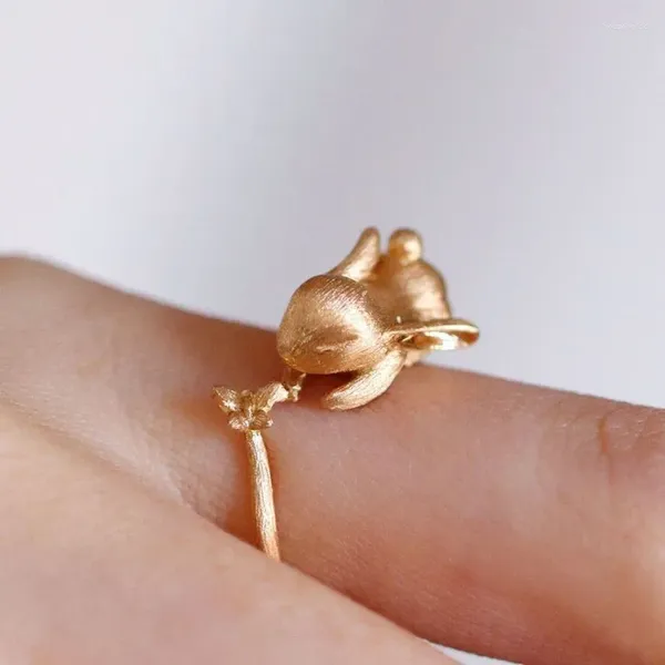 Anillos de racimo Romántico y creativo Estilo lindo Mini conejo para mujeres Minimalista Pure Matte Golds Color Joyería Regalos para novia