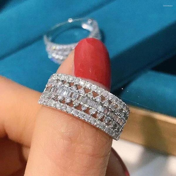 Anillos de racimo Boda romántica para la novia Deslumbrante CZ Piedra Moda Contratada Diseño Joyería de lujo de las mujeres 2024