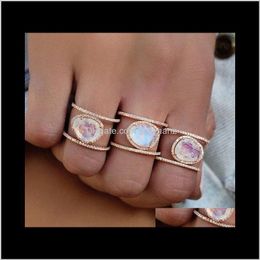 Cluster Ringen Rose Gold Sier gevuld Wit Crystal Onregelmatigheid Natuursteen Maansteen Designer voor Dames Bruiloft Engagement Band Ring K71vk