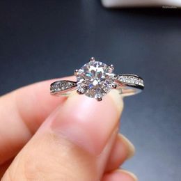 Cluster ringen S925 Silver Mosang Diamond Ring vrouwelijke mode micro ingelegd eenvoudige senior verzenden vriendin Valentijnsdag verjaardagscadeau
