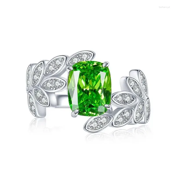 Anillos de clúster S925 Hojas de diamantes verdes de anillo plateado Pequeños y frescos diseño único de alto carbono para mujeres