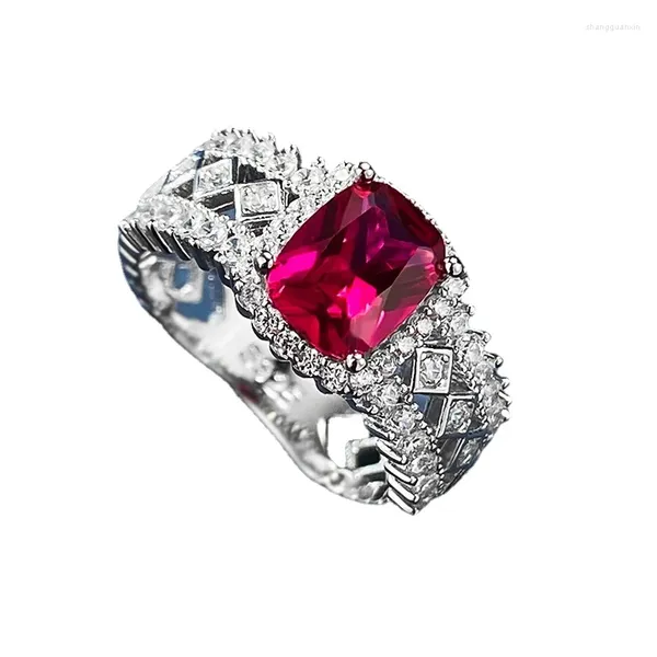 Anillos de racimo S925 Rango de plata con 6 pige de 8 mm Blood Ruby Deluxe Diamante completo para ropa diaria