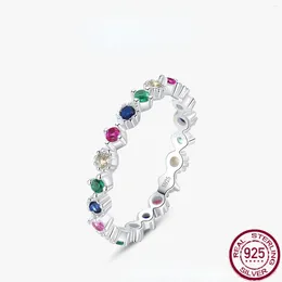 Clusterringen S925 Silver Ring met gekleurde zirkoon ingelegd uniek ontwerp hoogwaardige gelaagde fijne stijl veelzijdige sieraden voor vrouwen