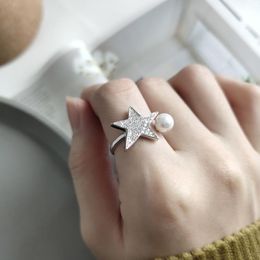 Bagues de cluster S925 Simple Polyvalent Géométrique Micro Pave Zircon CZ Pierre Étoile À Cinq Branches Lune Femmes Shell Perle Ouverte Bague En Argent Sterling