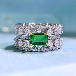 Anillos de racimo S925 Pulsera de plata esterlina Mujer Diamante verde con incrustaciones de lujo europeo y americano Geométrico Doble fila Ri completo