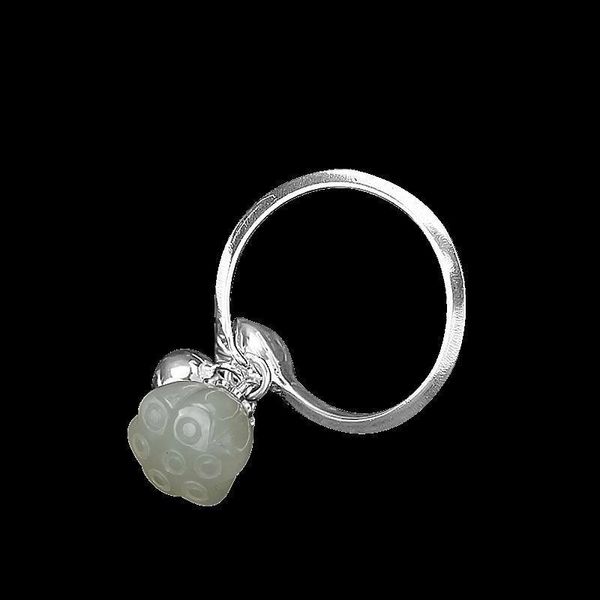 Bagues de cluster S925 Sterling Silver Style chinois Rétro Jade Bell Modèle féminin Simple Petit Pendentif Hetian Frais Bague ouverte