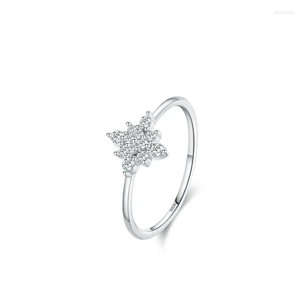 Cluster Anneaux S925 Siltling Sterling Simple Snowflake Snowflake Sparkling Diamond Ring Women Elegant and Sweet Thin