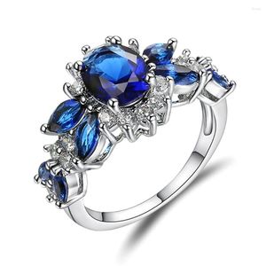 Bagues de cluster Sapphire Emerald Gemstones Blue Crystal pour femmes Zircon Diamants Blanc Or Argent Couleur Mujer Party Bijoux Bijoux Cadeau