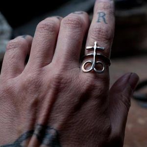 Cluster ringen satanische zwavel kruis duivel lucifer sigil ring symbool mannen 316 lstainless staal Amerikaanse maat