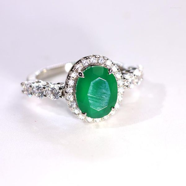 Les bagues de grappe vendent une bague Hip Hop de luxe en argent 925, l'agate verte et le Zircon peuvent être personnalisés