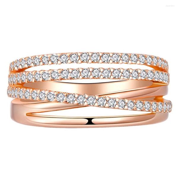 Shop de anillos de clúster 18K chapado en oro 925 STERLING STERLING High Carbon Diamond Gemstone Anillo de personalidad para mujeres Joyas finas al por mayor