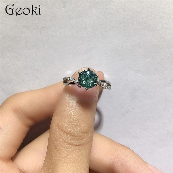 Cluster anneaux Silver 925 Original 1 Brilliant Cut Diamond Test Past Green VVS1 Moisanite Moisanite Bague de mariage pour femmes