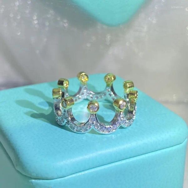 Bagues de cluster Simple 18K Gold Crown Crown Wave Plein de diamant Couple Bague pour femmes Géométrique Argent Plaqué Zircon Bijoux de fiançailles