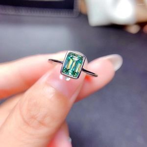 Cluster ringen eenvoudige maar klassieke groene moissanietring voor vrouwen sieraden rechthoek edelsteen gesneden verloving 925 zilveren verjaardagscadeau