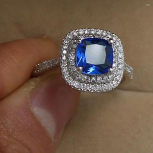 Anillos de racimo Tamaño 5-10 Mujeres Joyería de lujo Corte Cojín 925 Plata esterlina Pave Blue CZ Zirconia Piedras simuladas Boda Dedo Niñas