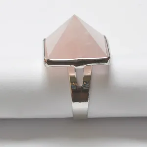 Bagues de cluster taille 9 réglable rose quartz cristal pierre incrustation pyramide bague bijoux pour femme cadeau 1pcs x032