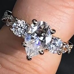 Bagues de cluster Solide 10K Or Blanc Femmes Bague Moissanite Diamants 1 2 Ct Poire Fête De Mariage Anniversaire Anniversaire Rond Connexion Croix