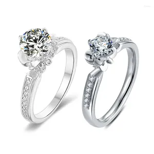 Clusterringen Sparkling 1CT Moissanite 925 Sterling Silver Aangepaste Lettering Engagement Ring For Women Valentijnsdag Gift