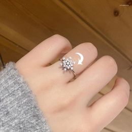 Cluster Ringen Draaiende Sneeuwvlok Charme Angst Voor Vrouwen Luxe Crystal Spinner Fidget Ring Kerst Roterende Anti Stress Sieraden