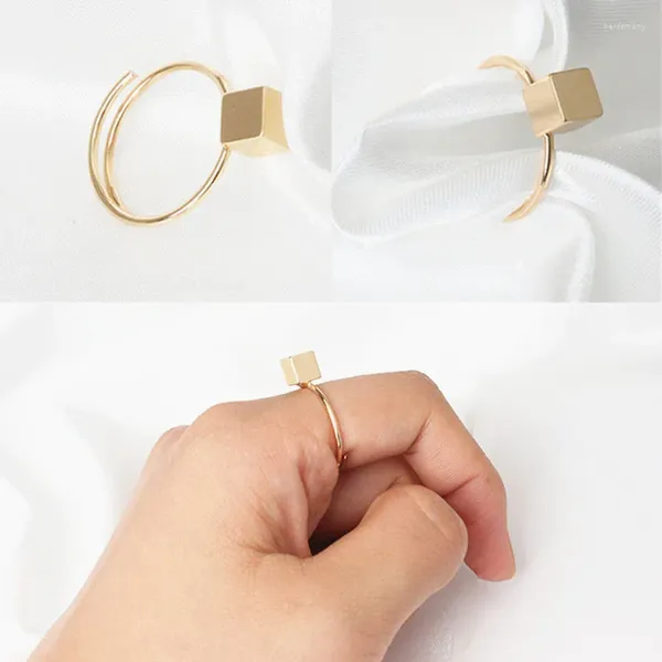 Bagues de cluster Square Gold Couleur Géométrique Cube Bague Femme Réglable Simple Mode Accessoires Bijoux En Gros