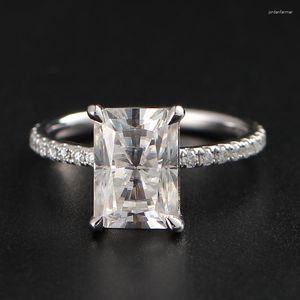 Clusterringen gestempeld Solid 9/10/14/18K White Gold Ring Wedding Anniversary Engagement Party 2CT 8x6mm Radiant D VVS Moissanite For Woman