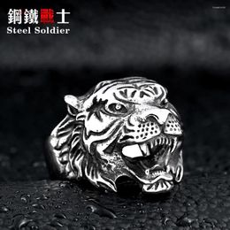 Bagues de cluster en acier soldat punk personnalité bague de tigre pour hommes en acier inoxydable bon détail bijoux animaux