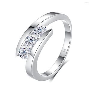 Cluster Rings Sterling Silver Moissanite 3 Stone Ring Pour Femme Avec Certificat De Luxe Bijoux De Fiançailles 2023 Tendance Cadeau Une Fille Vente
