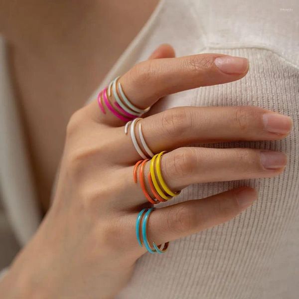 Anillos de racimo Verano Simple Bohemia Bobina Anillo abierto esmaltado para mujeres Diseño irregular Círculo Acero inoxidable Joyería ajustable Regalo Anillos