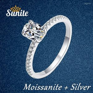 Cluster ringen Sunite 1.0ct Moissanite Diamond Oval Ring For Women Love Band Jewel Gold Cepated 925 Sterling Silver Party Birthday Friend Cadeau