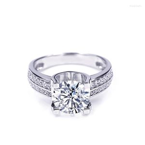 Tianyu Gems 2ct 1ct Moissanite HA Cut Diamonds Silver U Prong Setting 5mm Round White Gemstone Finger Band Ring pour les femmes