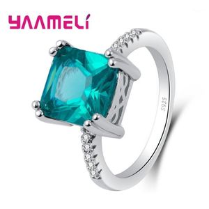 Bagues en grappe Accessoires en argent pur 925 de qualité supérieure avec pierre de zircon cubique vert Jolis bijoux de mariage Anniversaire Cadeau Ring1