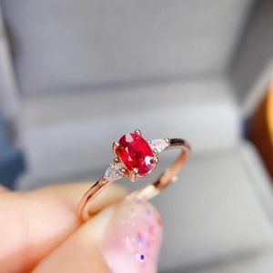Cluster ringen trendy natuurlijke en echte ruby ​​ring 925 sterling zilveren vinger voor vrouw trouwfeest vrouwelijk geschenk groothandel