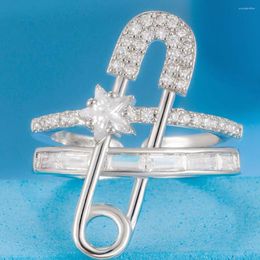 Clusterringen Trendy Pin Design Vingerbanden Bling 5A Zirkoon Diamanten Edelstenen Wit Goud Gevuld Chic Voor Vrouwen Mode Accessoires