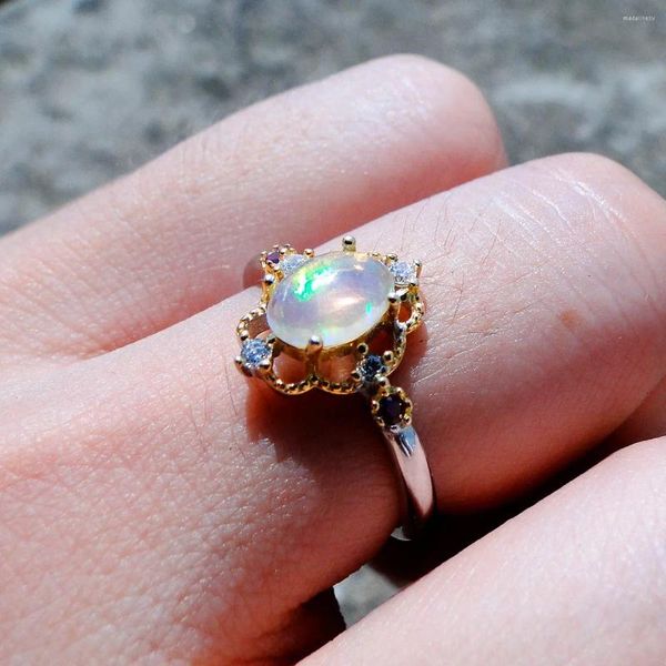 Anneaux de cluster Two Tone Plaqué 925 Sterling Silver Ovale 5x7mm Naturel Opal Ruby CZ Engagement Mariage Femmes Bague