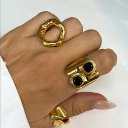 Clusterringen Uworld Vintage roestvrij staal Unieke hartvormige ring Twist ontwerp Waterdichte charme voor vrouwen Verklaring mode-sieraden