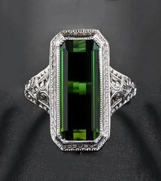 Anneaux de cluster Vintage Antique Modèle Sculpture Grand Vert Pierre Bague Géométrie Couleur Argent Pour Hommes Femmes Bijoux De Fiançailles Y5N5433938070