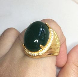 Anillos de clúster Vintage Luxury Big Oval Green Jade Esmerald Gemstones Diamantes para hombres Joyas de oro Bague Bijoux Fashion Access8409314
