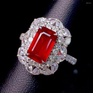 Clusterringen Vintage Princess Red Crystal Ruby edelstenen Diamanten voor vrouwen 18K Wit goud gevulde fijne sieraden Bijoux Bague Band Gifts