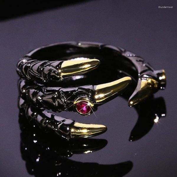 Bagues de cluster Vintage Punk Hommes Deux Tons Tungstène Dragon Claw Rouge Zircon Pierre Incrustation Rétro Biker Rock Personnalité Bijoux Cadeau