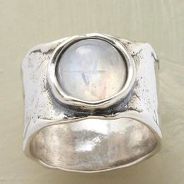 Clusterringen Vintage Ronde Maansteen Enorme Ringen voor Vrouwen Wit Goud Kleur Dames Grote Ring Bruiloft Sieraden Accessoires Geschenken 230424