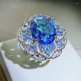 Clusterringen Vintage Simulatie Blue Topaz Ring Ladies 925 Sterling Silver Luxe Zirkoon Stone Finger Exquisite Fine Jewelry