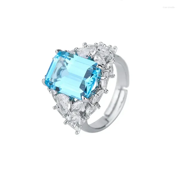 Anelli a grappolo Vintage scintillanti 10 14mm Topa Blue Anello di fidanzamento in cristallo da donna Gioielli regolabili Regalo di compleanno All'ingrosso