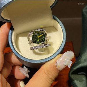 Cluster ringen vintage zoete lint boog opening diamantring met drie lagen lijnen groene wijs vinger vrouw