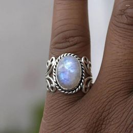 Bagues en grappe Vintage tibétain pierre de lune bague en cristal synthétique pour les femmes Antique ronde bijoux fins filles dames Gif
