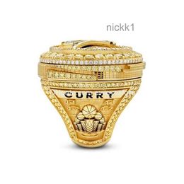 Bagues de cluster Vente en gros Warrior 20212022 Bague de championnat Curry Cadeaux de mode de fans et amis Sacs en cuir Accessoires Wholesa DHTBF EGI9