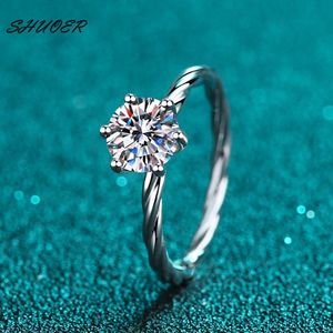 Bagues de Grappe Femmes Classique Argent 925 Plaqué Platine Taille Brillante 1 Passe Diamant D Couleur Moissanite Twist Bague de Bras en RotinCluster ClusterC