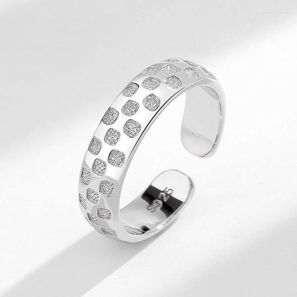 Cluster Ringe Damen 925 Sterling Silber Ring Flaches Schachbrett Retro Altes Europa und Amerika Persönlichkeit Modeschmuck Paar Urlaub